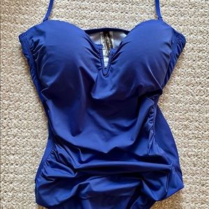 Tommy Bahama Women’s Size 8 Bathing Suit Swimsuit Blue 1 piece ruching V-opening